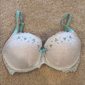 Victoria’s Secret Bra